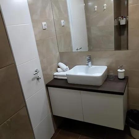 Simica Cose Vrdnik