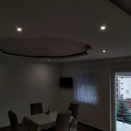 Simica Cose * Vrdnik