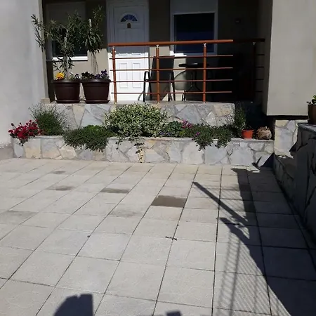 Simica Cose * Vrdnik