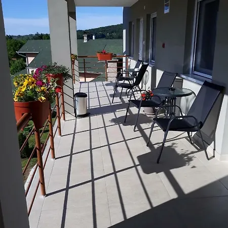 Апартаменты Simica Cose Врдник