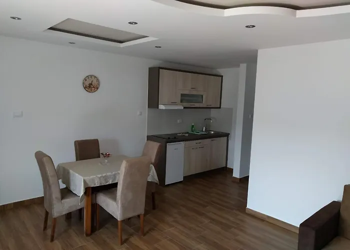 Simica Cose * Vrdnik