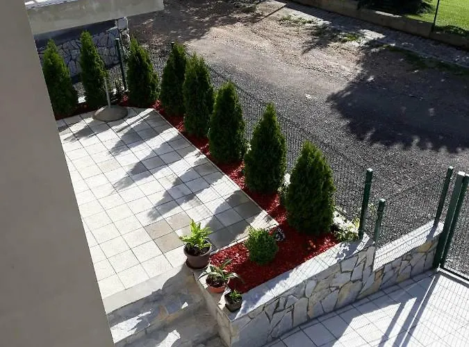 Simica Cose * Vrdnik